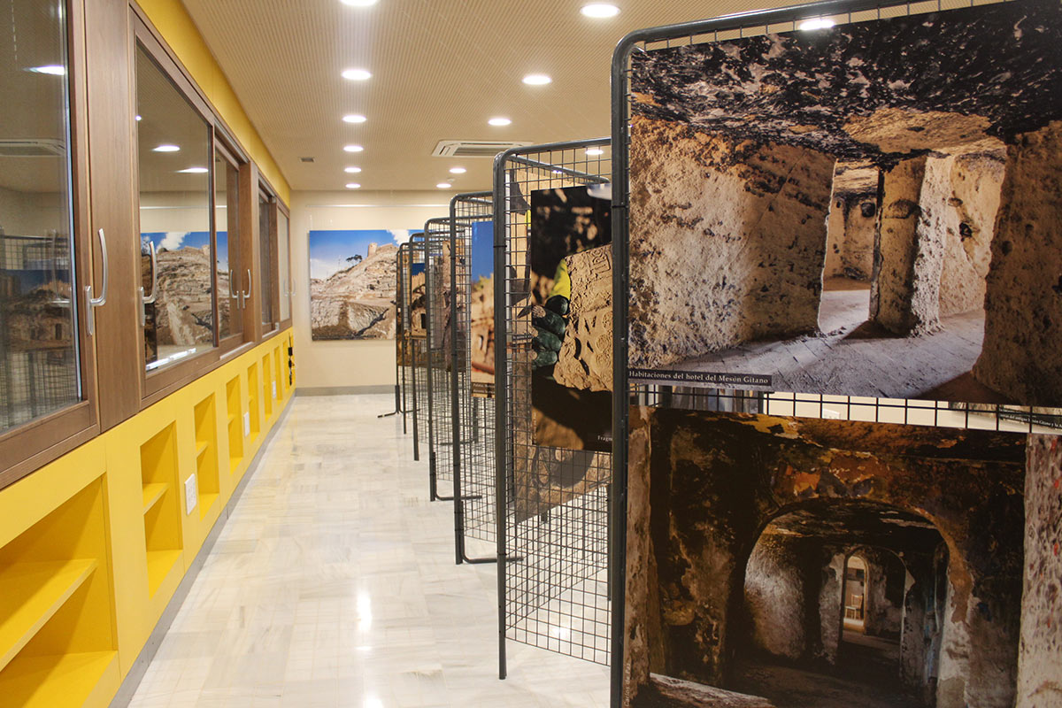 Exposición fotográfica sobre el nacimiento arqueológico Barrio Andalusí