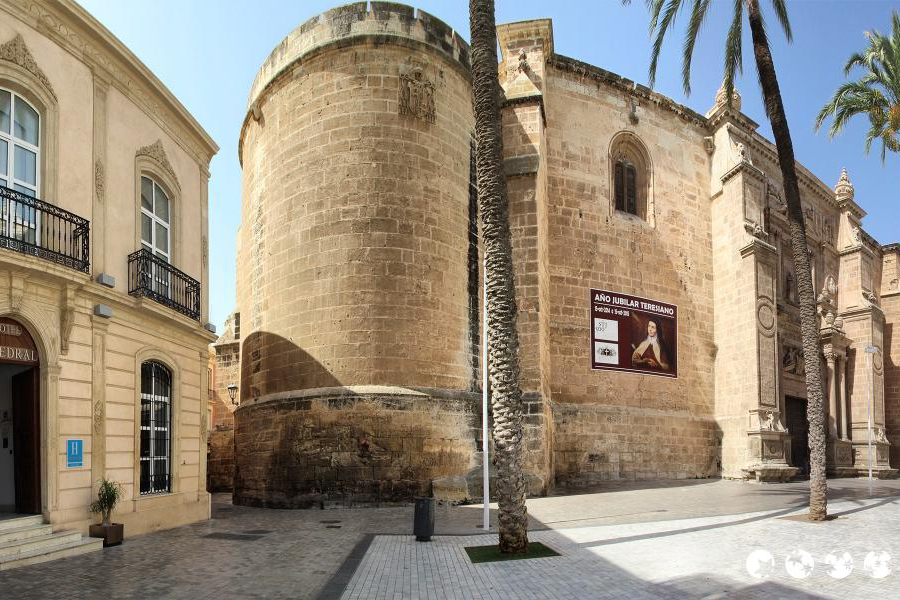 Hotel Catedral - Alojamiento - Almería