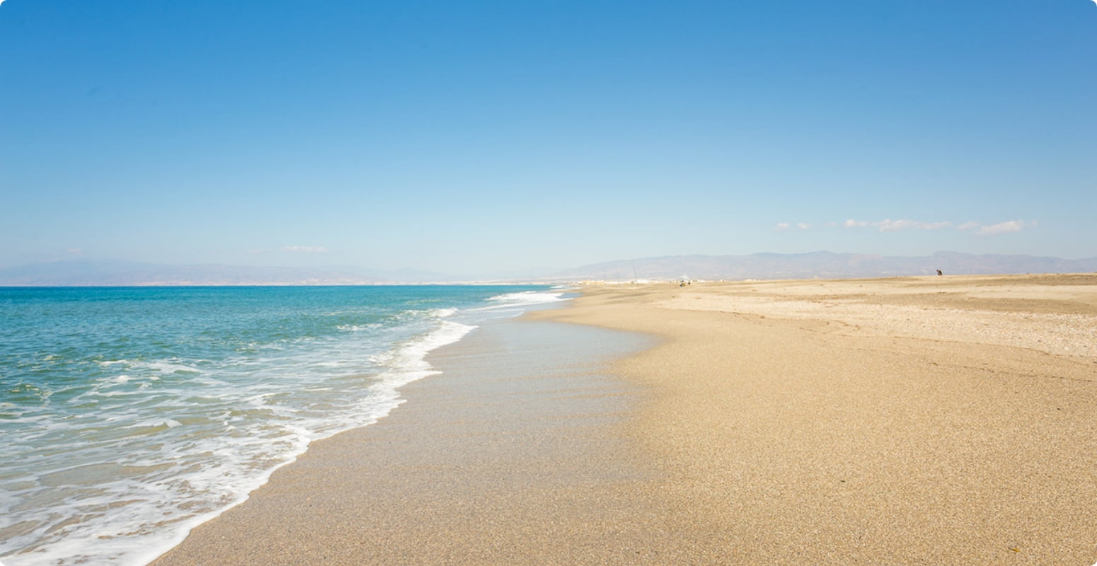 Playa de Salinas de Cabo Gata en Almería 2023
