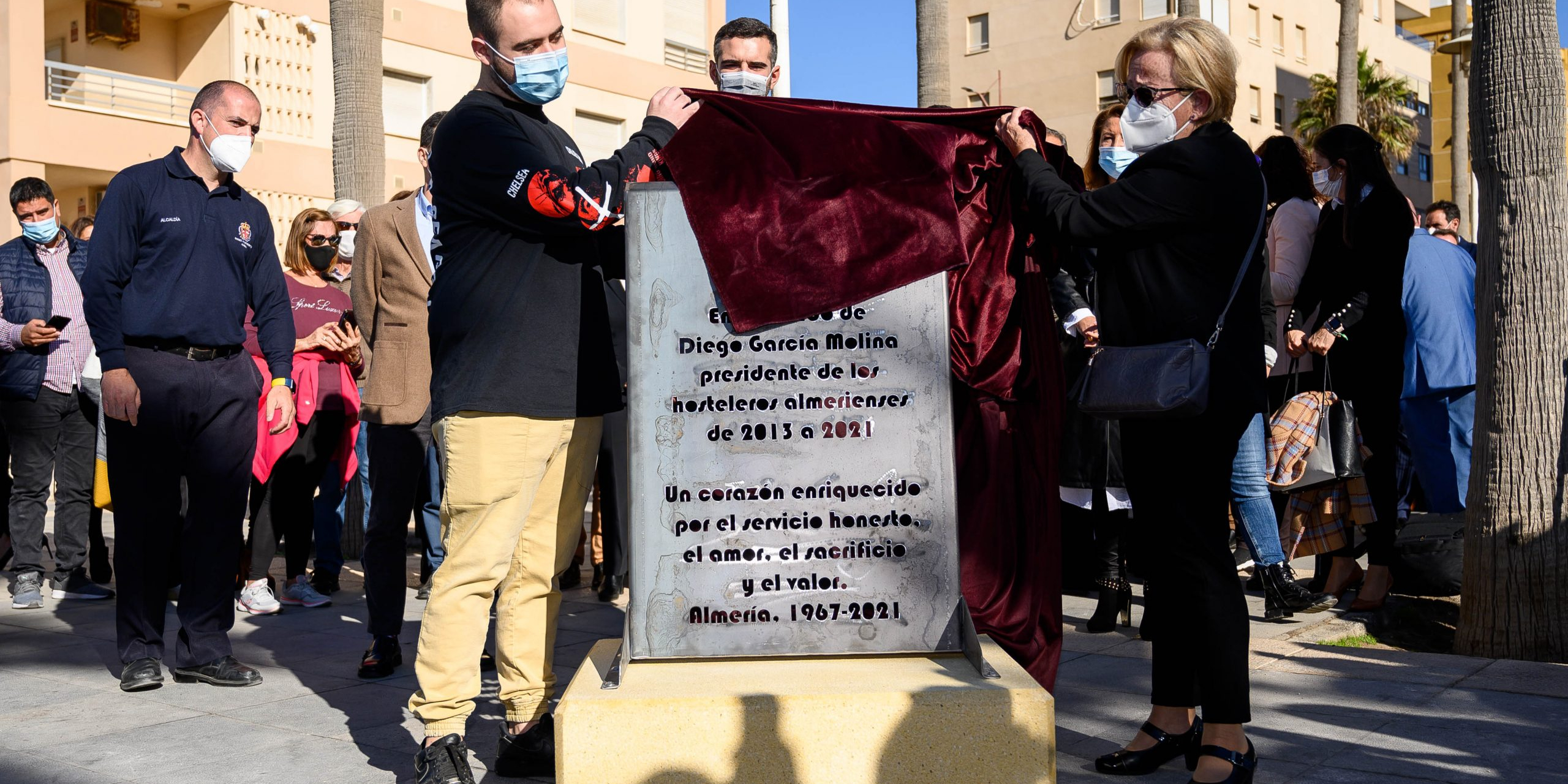 Monolito en homenaje a Diego García - Ayuntamiento de Almería