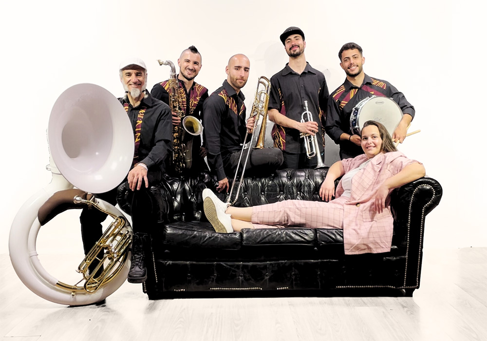 Dakota & Gata Brass Band