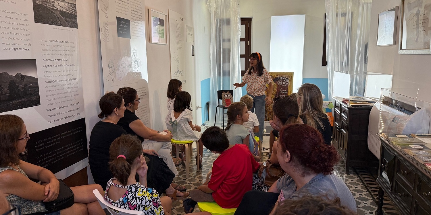 Turismo Almería 250907 Cuentacuentos en Casa del Poeta 6 uai - Turismo Almería