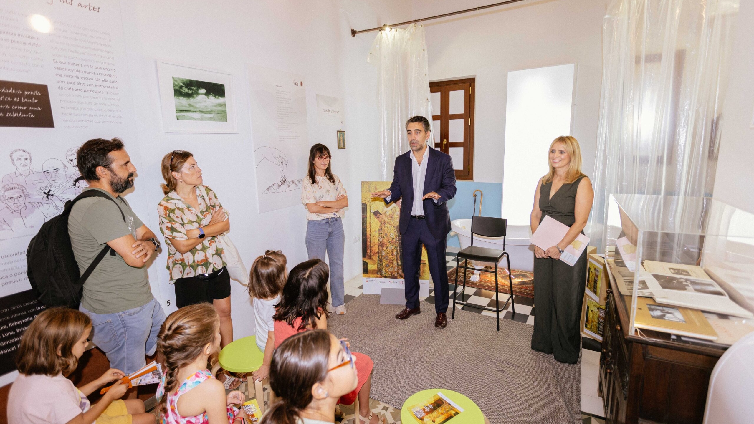 Turismo Almería 250920 Concejal da bienvenida en Verano en Verso 2 scaled uai - Turismo Almería