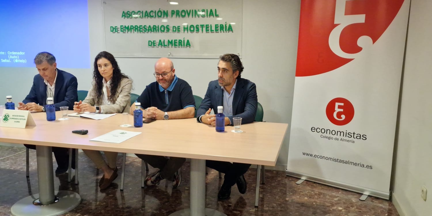 Turismo Almería Jornadas Verifactu en ASHAL uai - Turismo Almería