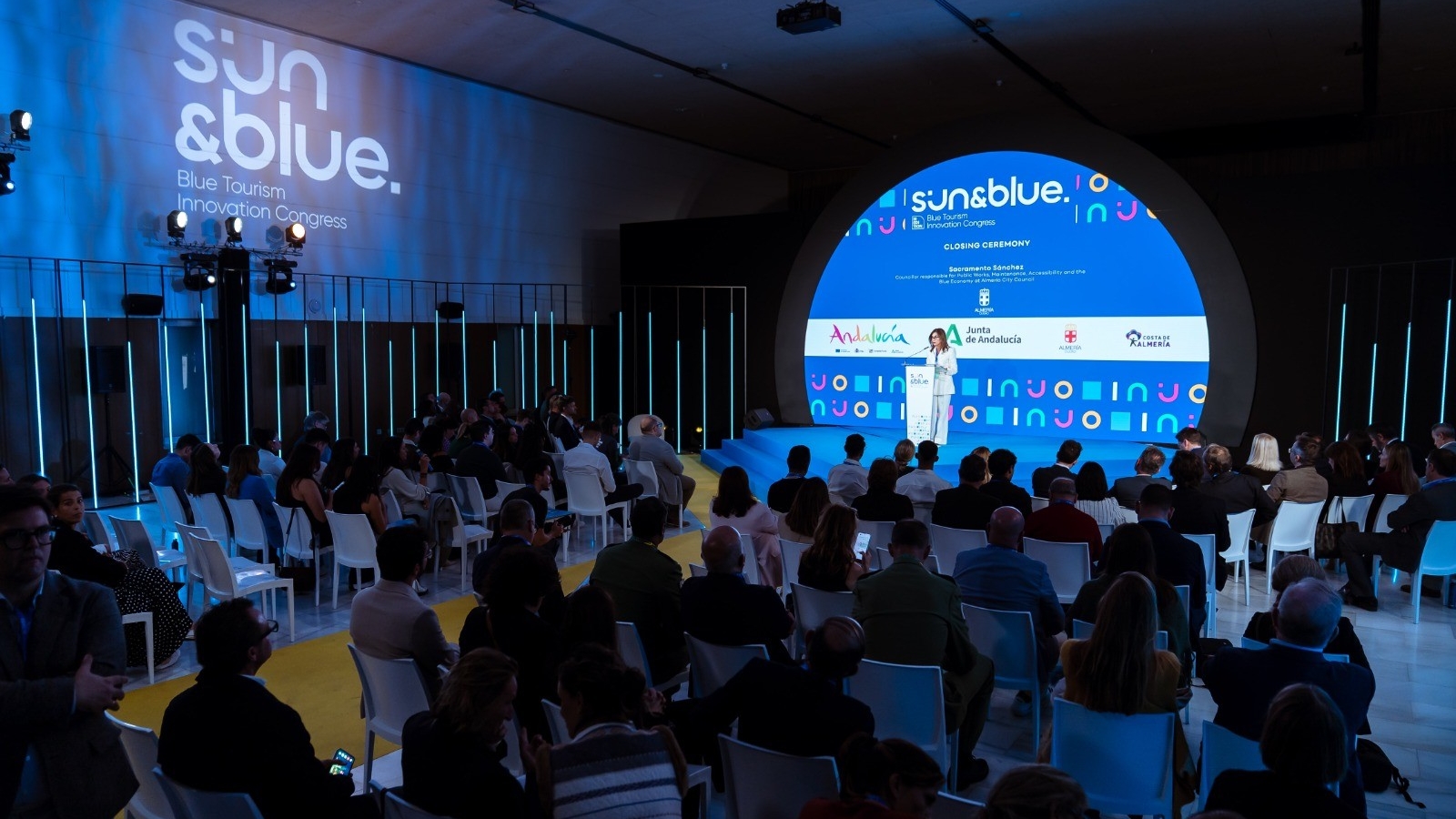 Turismo Almería 20 11 2025 SACRA CLAUSURA CONGRESO SUNBLUE uai - Turismo Almería