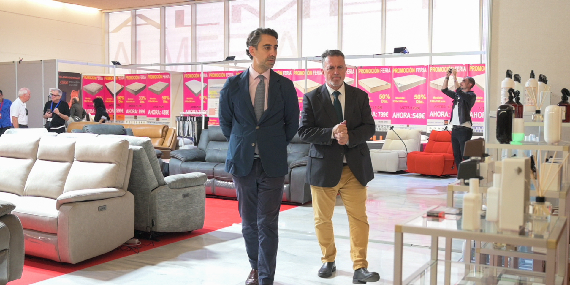 Turismo Almería Inauguracion Toyo Home y November car 38 uai - Turismo Almería