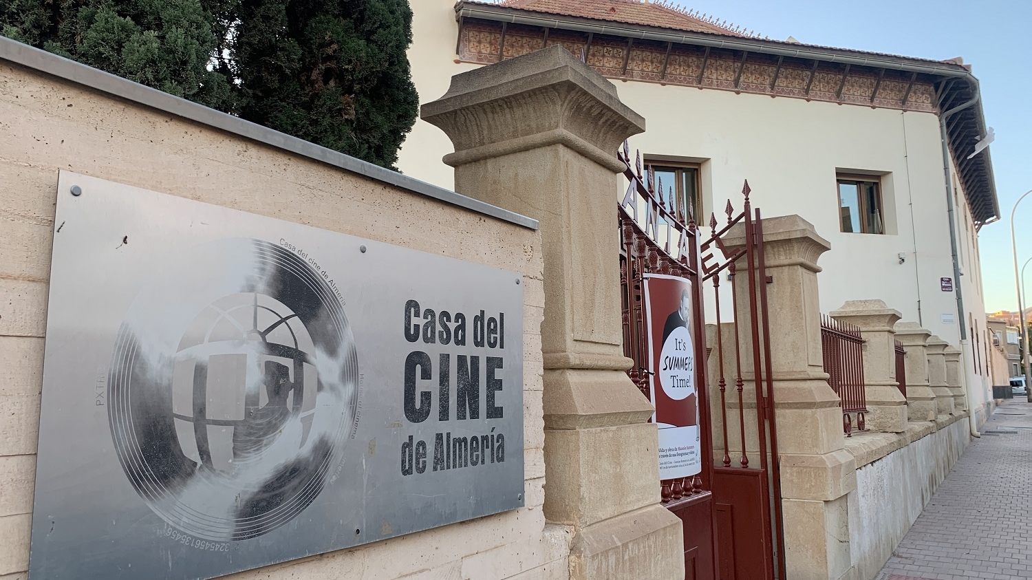 Casa del Cine exterior uai - Turismo Almería