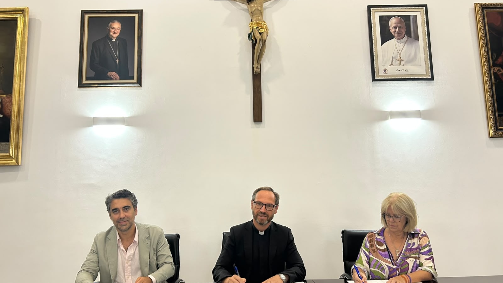 Convenio asociacion guias turisticos y Obispado 3 uai - Turismo Almería