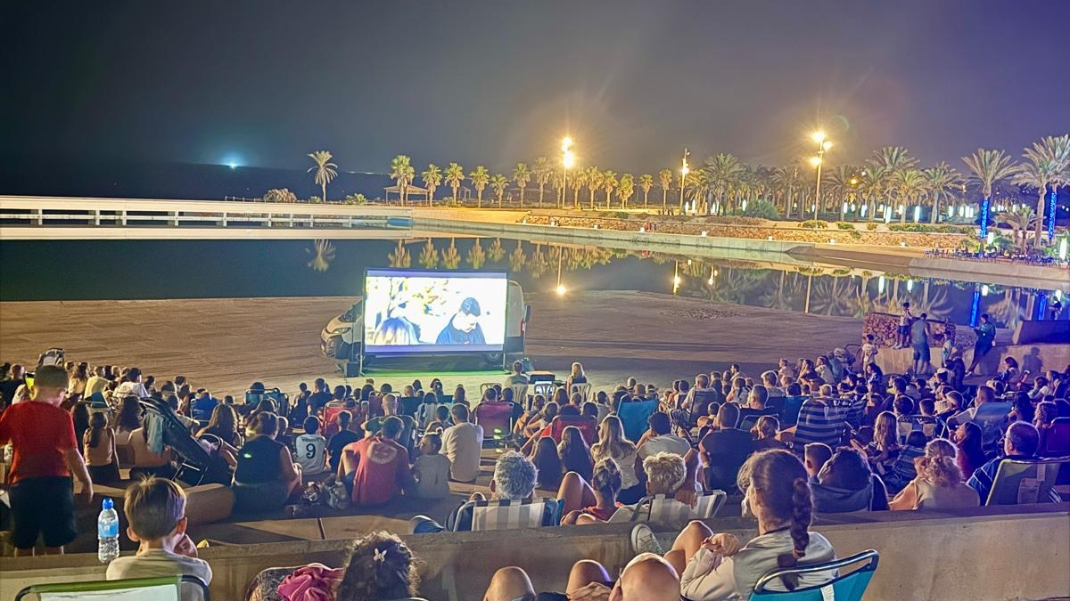 260808 Noches en El Toyo Cine de Verano 8 uai - Turismo Almería