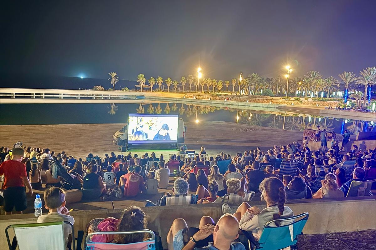 260808 Noches en El Toyo Cine de Verano 8 uai - Turismo Almería