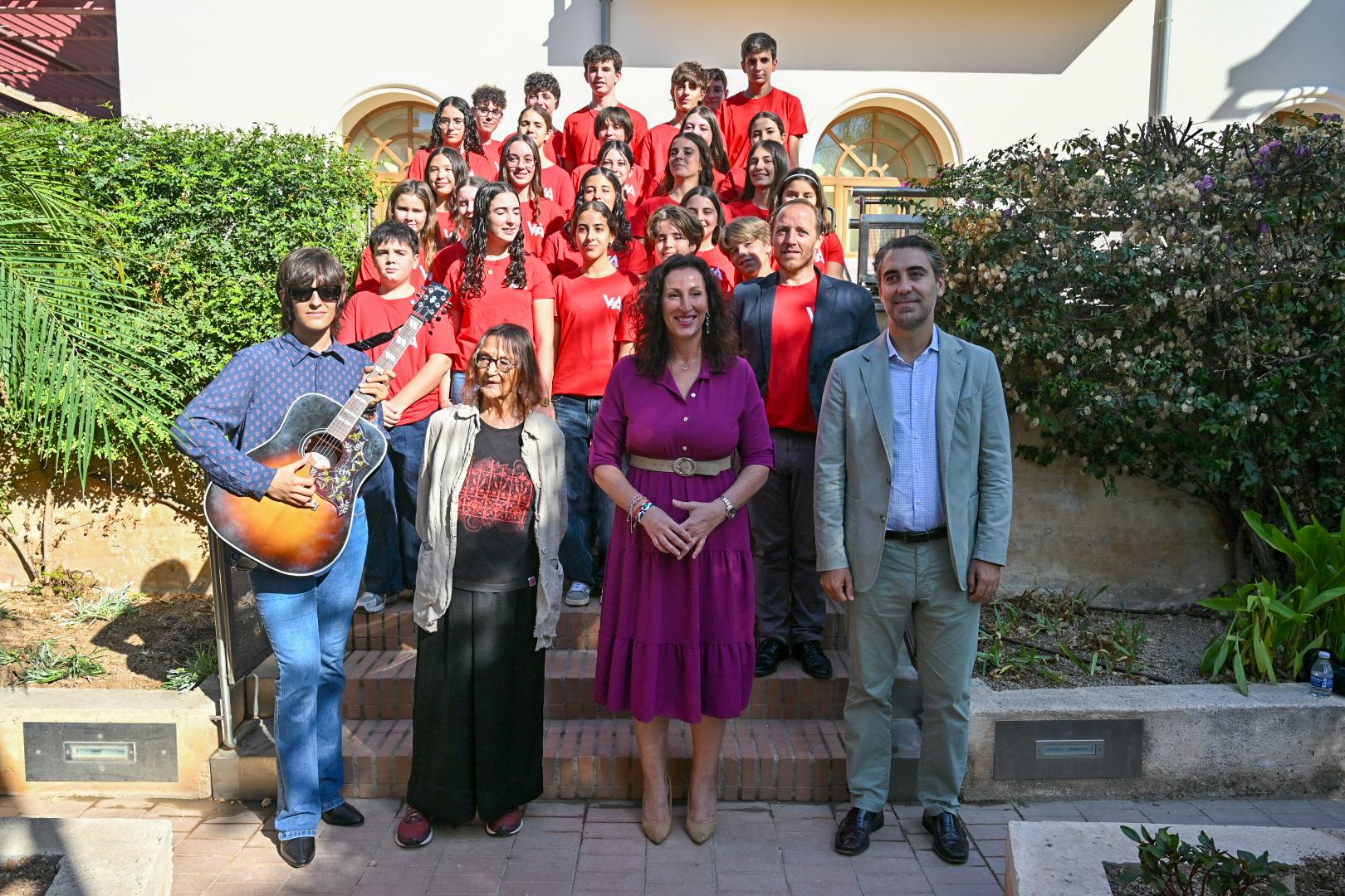 Lennon 16 - Turismo Almería