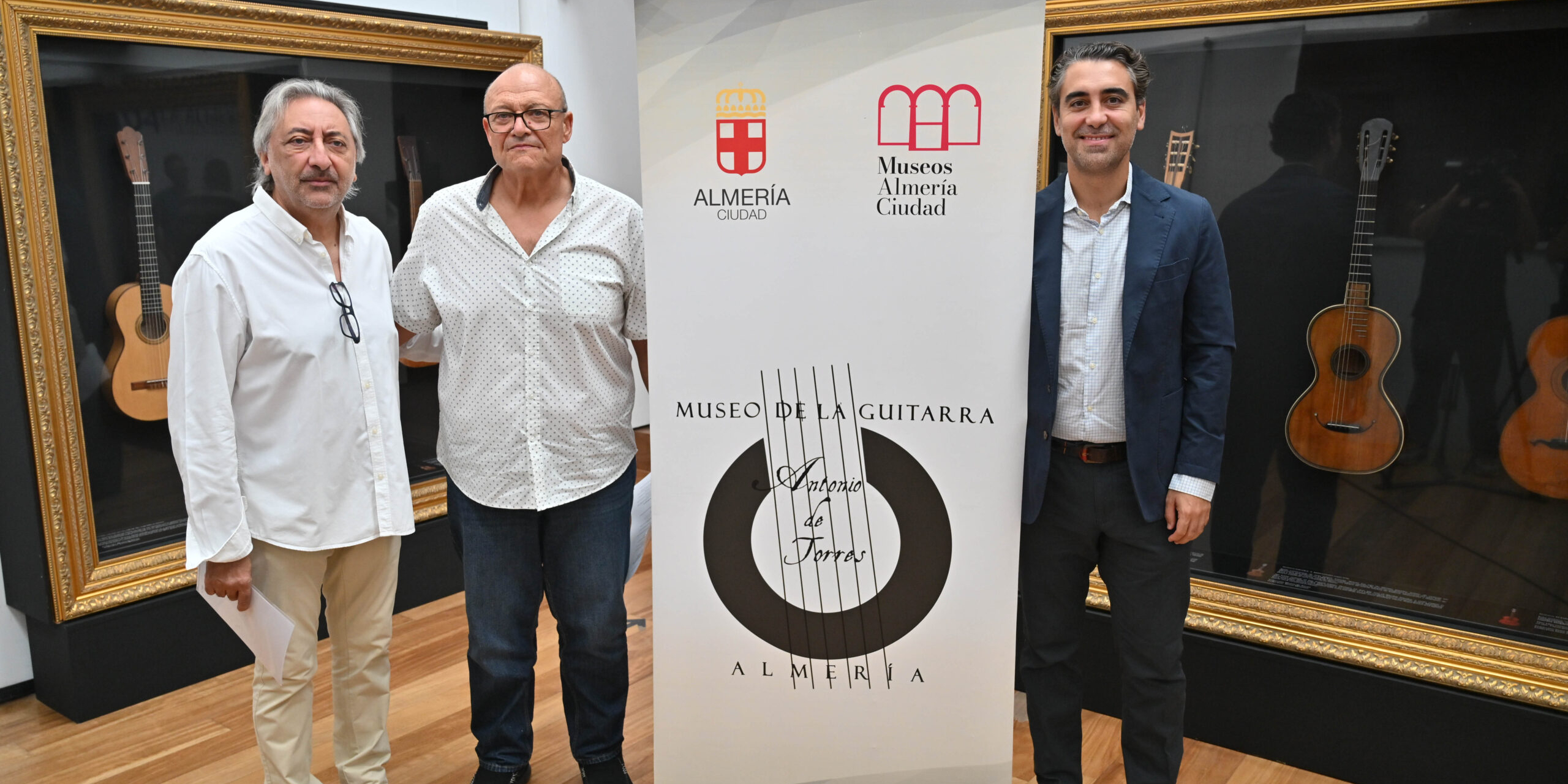 Turismo Almería guitarraDSC 7836 scaled uai - Turismo Almería